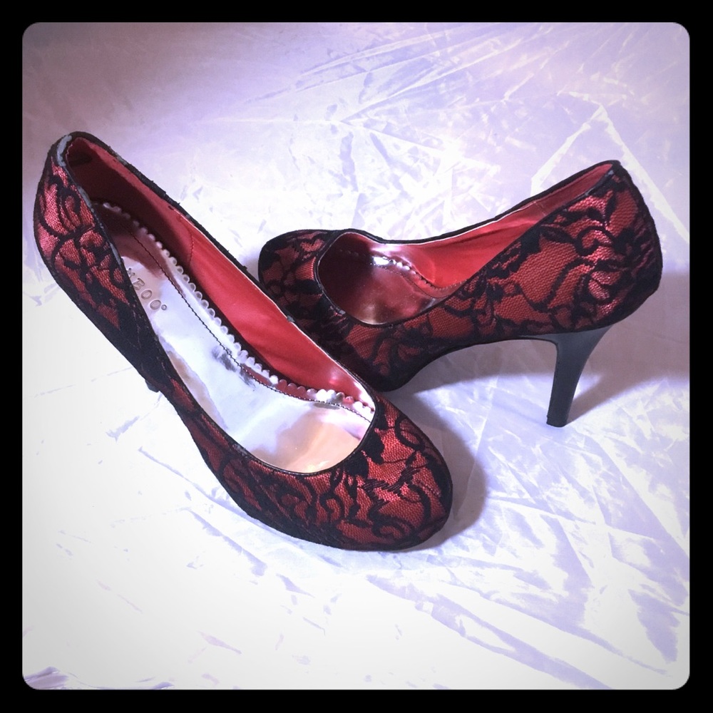 Bamboo red and black lace heels